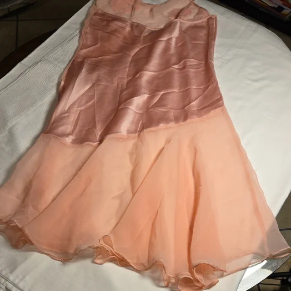 Victoria's Secret  VINTAGE Peach Nightgown,SZ M. - Picture 4 of 4